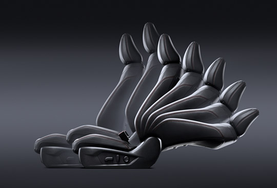 10方向電動調校駕駛席及前座椅